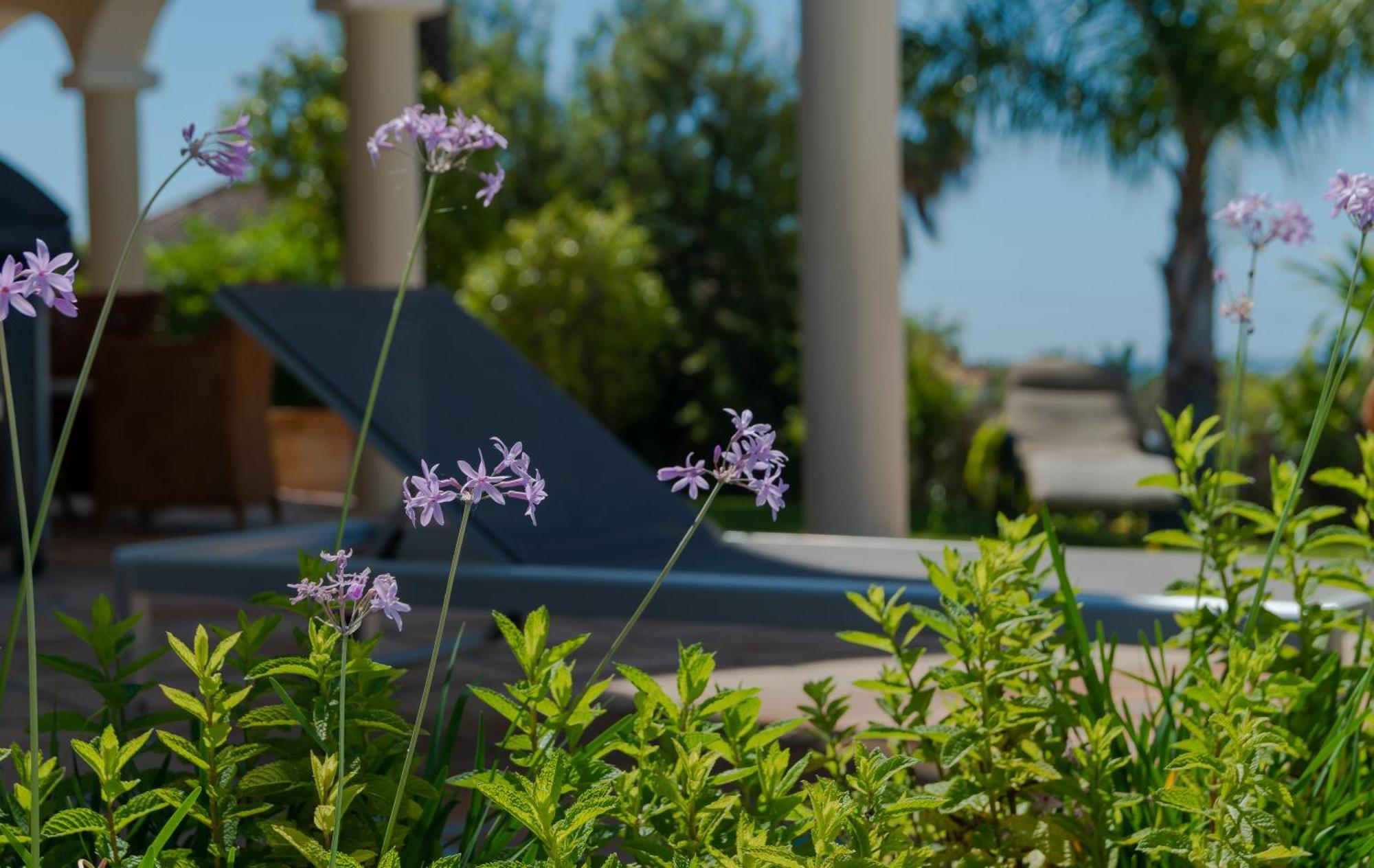 Villa Near Beach In Marbella With Heated Pool Exteriér fotografie